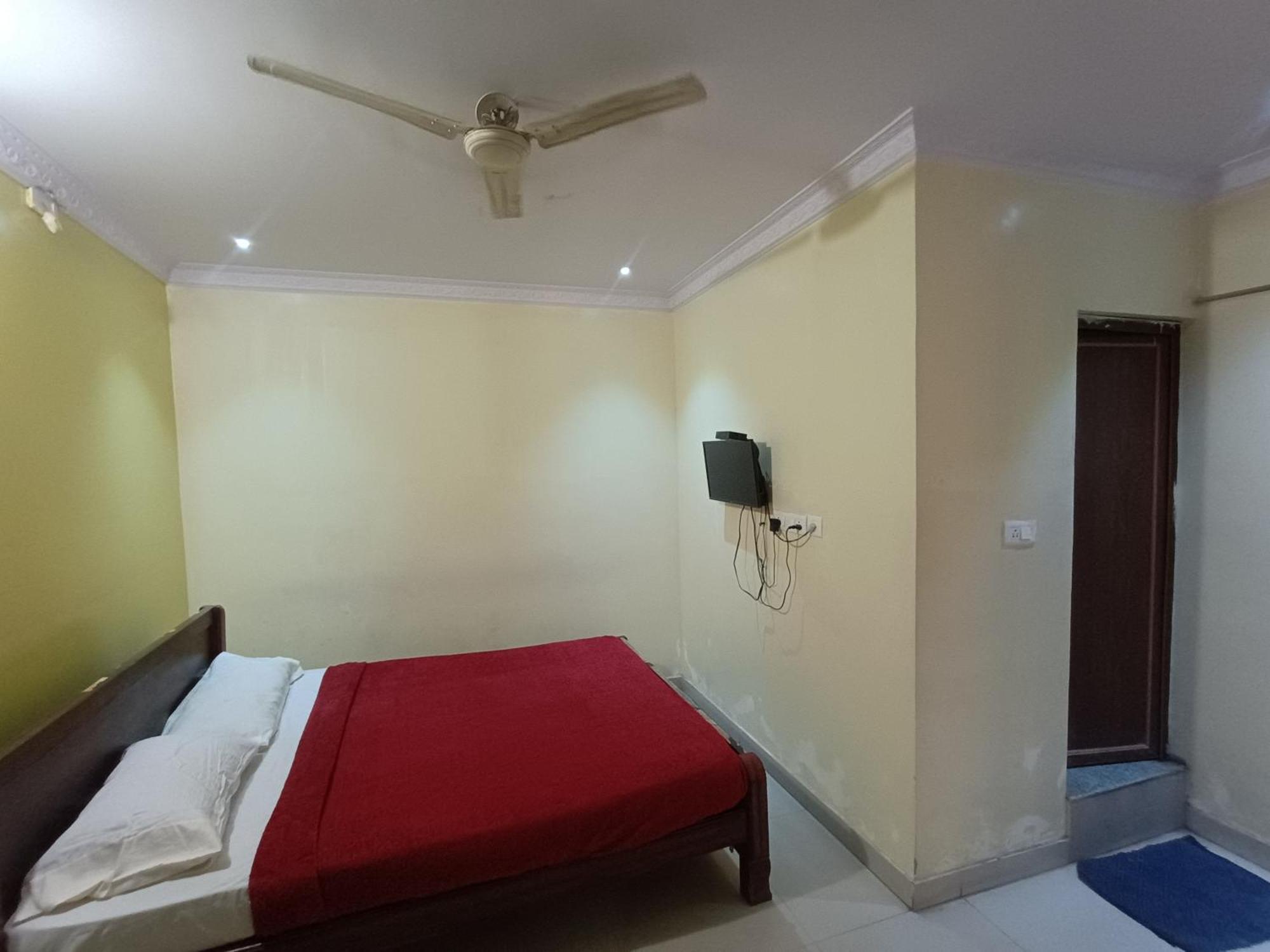 Hotel Malnad Grand Inn Kumbalgod Esterno foto