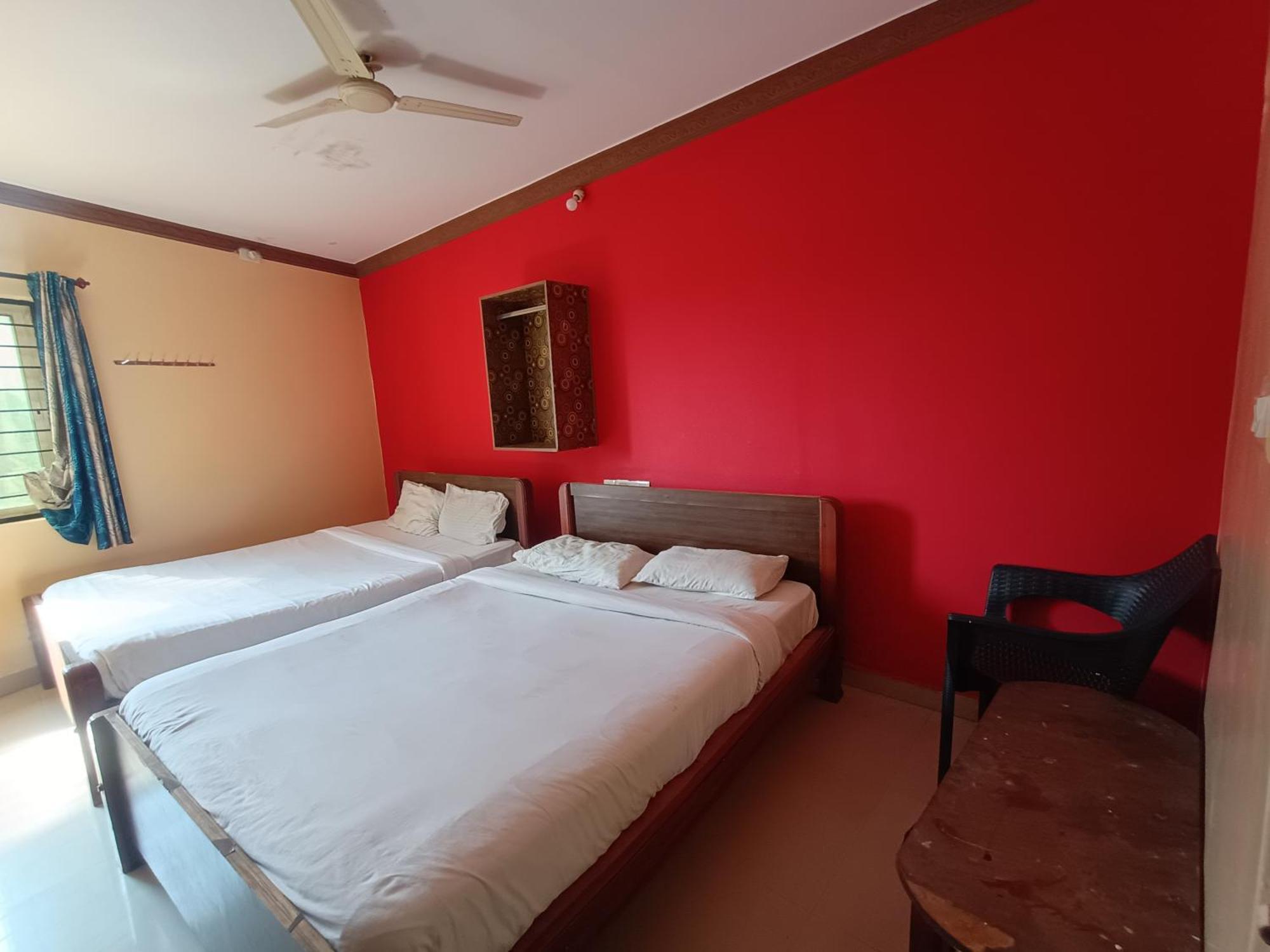 Hotel Malnad Grand Inn Kumbalgod Esterno foto