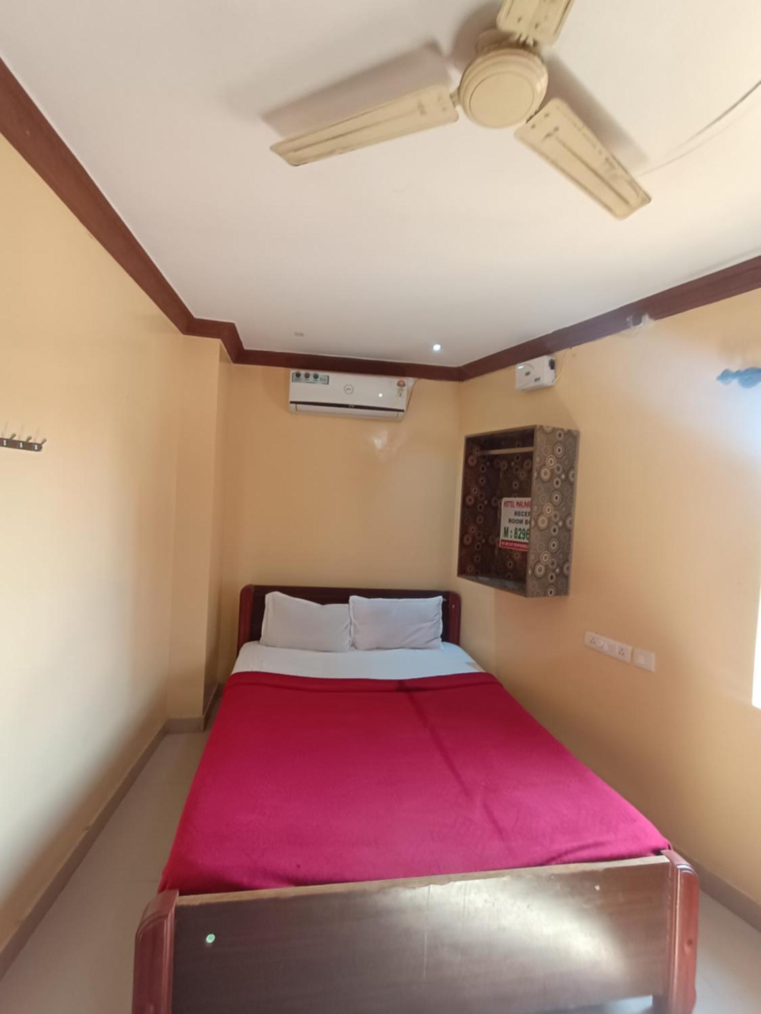 Hotel Malnad Grand Inn Kumbalgod Esterno foto