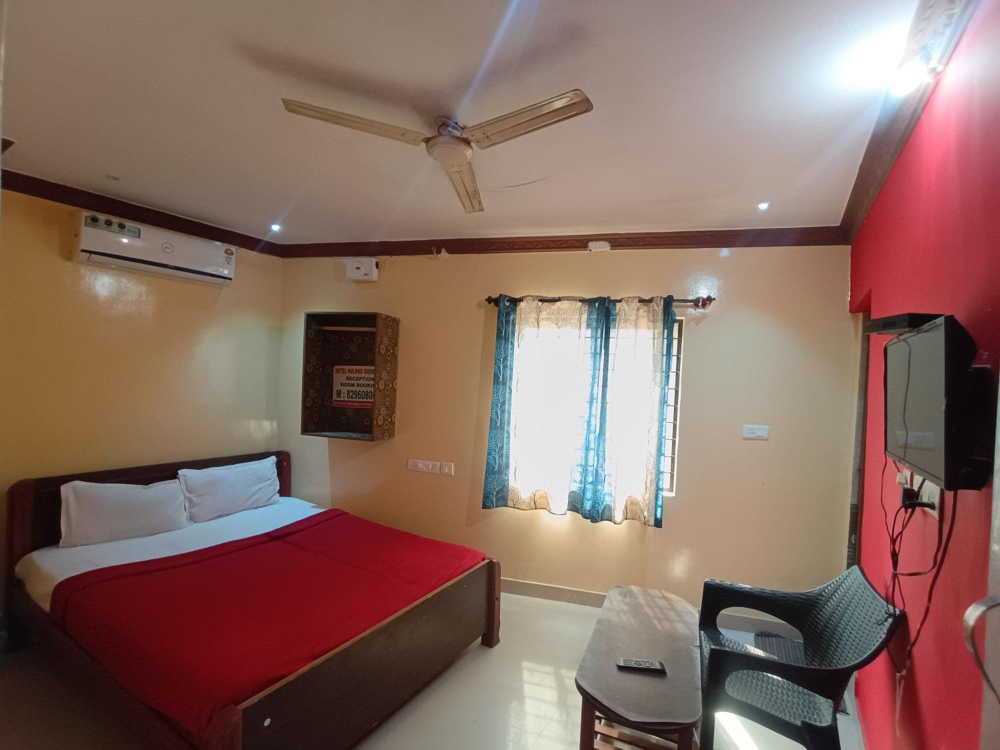 Hotel Malnad Grand Inn Kumbalgod Esterno foto